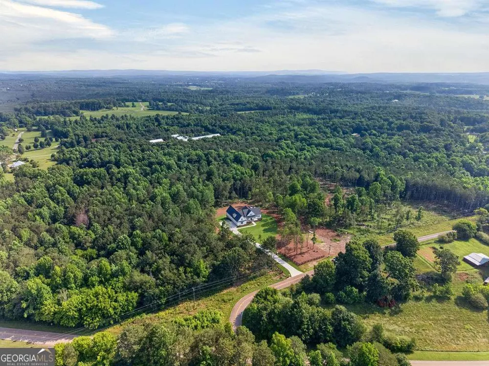 924 Browning RD Fairmount, GA 30139