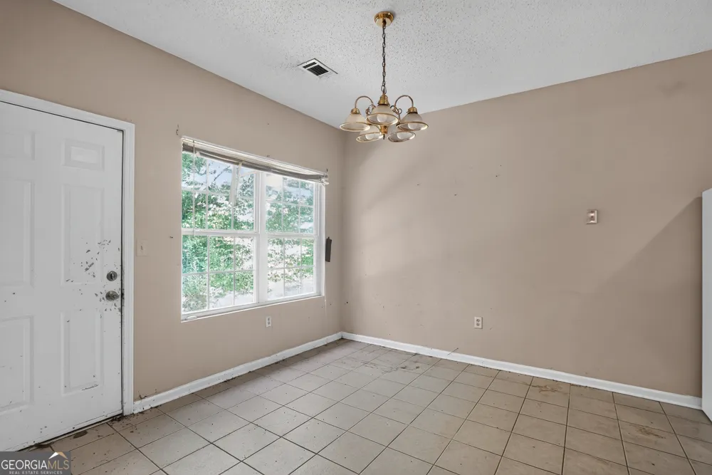 2757 Peggy Sue LN Morrow, GA 30260