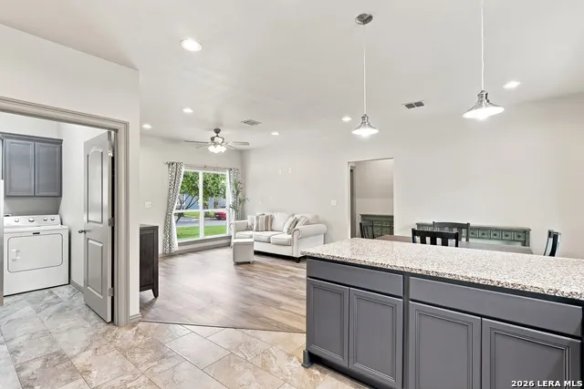 250 Englewood Dr San Antonio, TX 78213