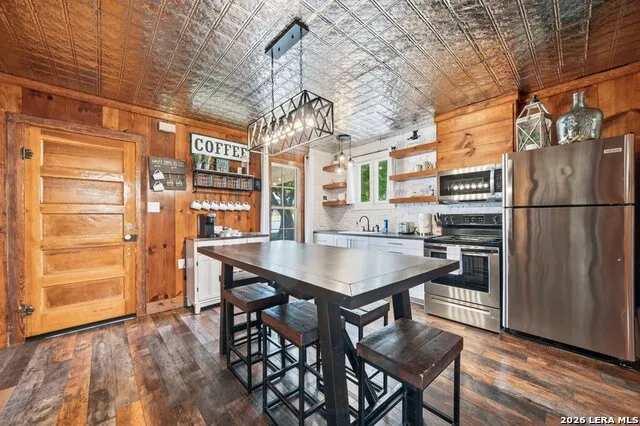 418 W Austin Fredericksburg, TX 78624