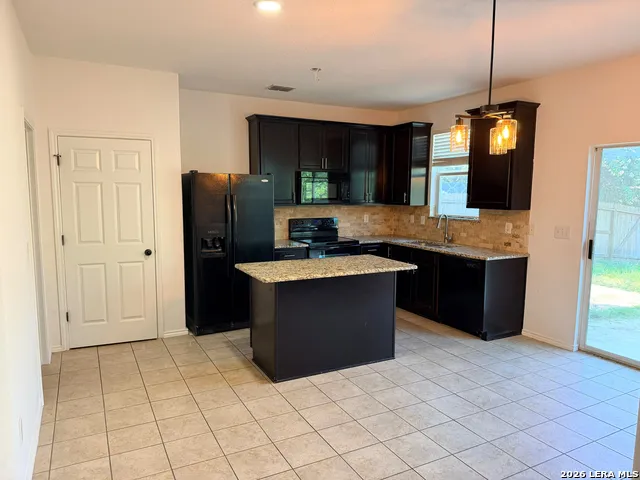 5521 SAFFRON WAY Leon Valley, TX 78238