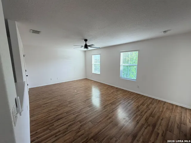 5521 SAFFRON WAY Leon Valley, TX 78238