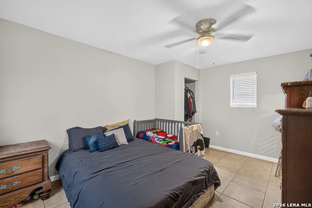 209 GREENLAWN AVE Pleasanton, TX 78064