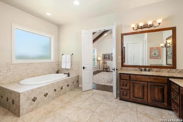 762 BUCKSKIN TRL Bandera, TX 78003