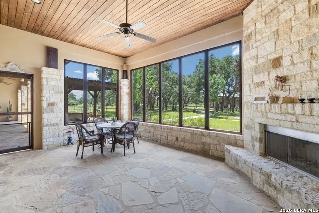 762 BUCKSKIN TRL Bandera, TX 78003