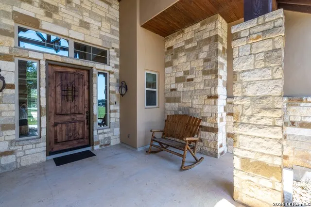 762 BUCKSKIN TRL Bandera, TX 78003