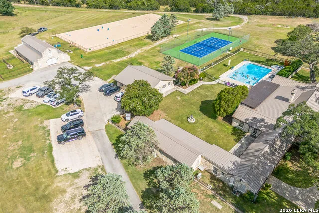 762 BUCKSKIN TRL Bandera, TX 78003