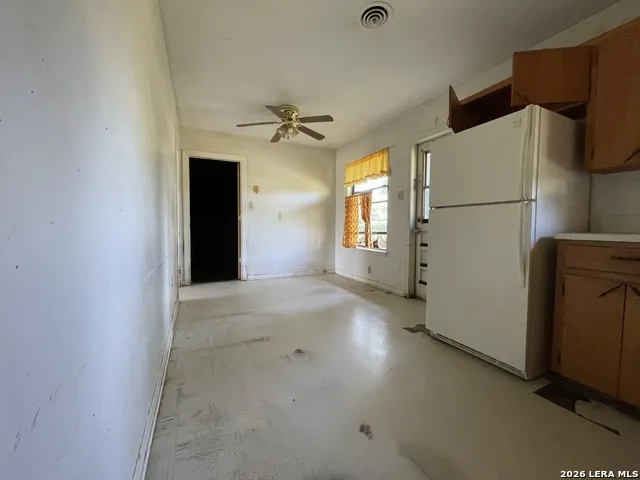 515 Margo Pearsall, TX 78061
