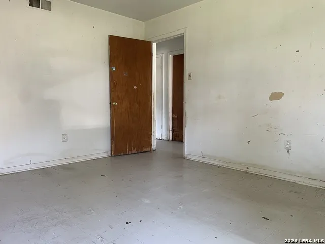 515 Margo Pearsall, TX 78061