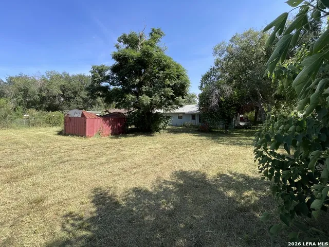 515 Margo Pearsall, TX 78061