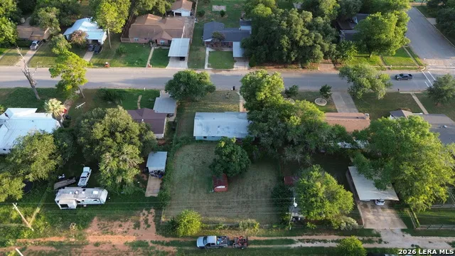 515 Margo Pearsall, TX 78061