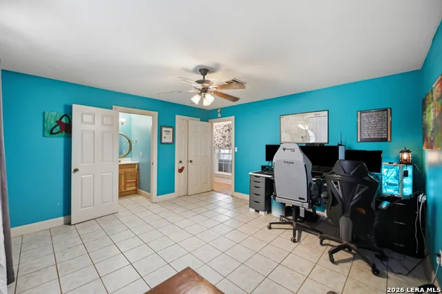 1027 Bluebonnet Adkins, TX 78101
