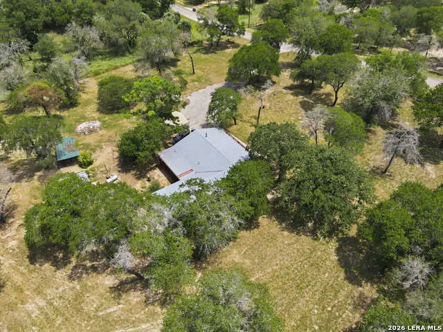 1027 Bluebonnet Adkins, TX 78101