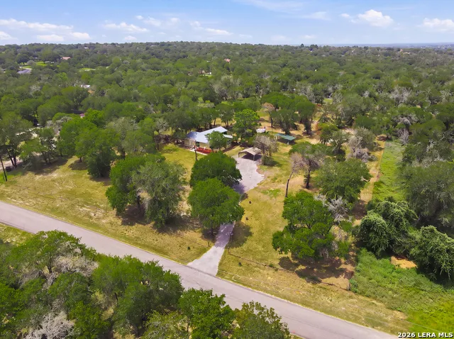 1027 Bluebonnet Adkins, TX 78101