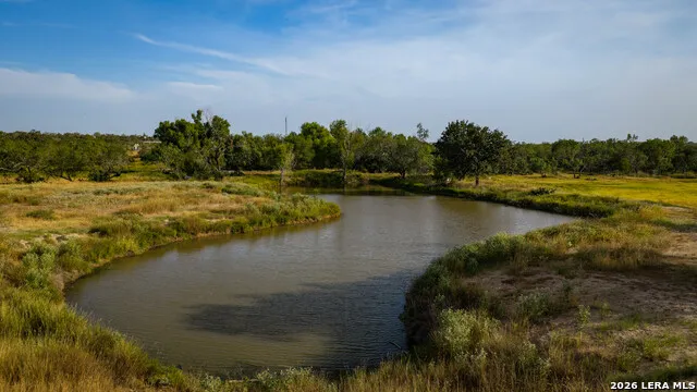 1958 County Road 237 Falls City, TX 78113