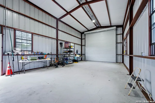 1958 County Road 237 Falls City, TX 78113