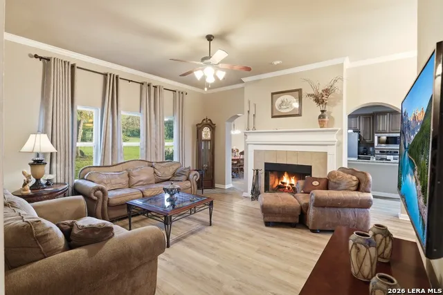 795 Indian Springs Dr Kingsbury, TX 78638