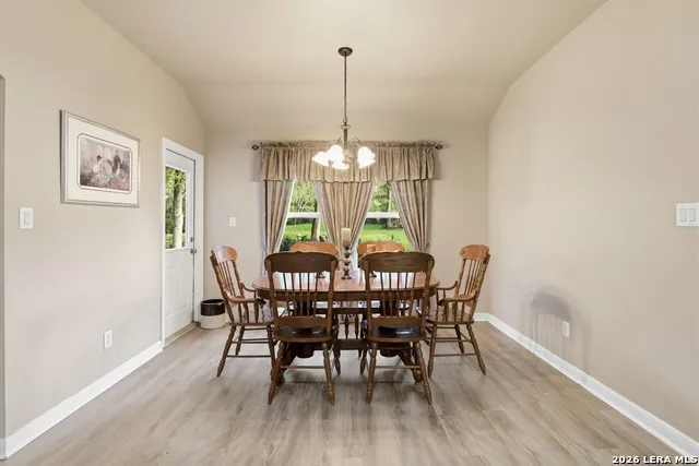 795 Indian Springs Dr Kingsbury, TX 78638