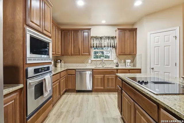 795 Indian Springs Dr Kingsbury, TX 78638