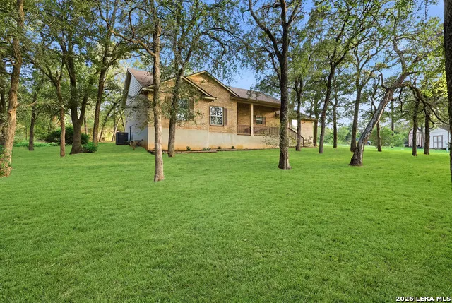 795 Indian Springs Dr Kingsbury, TX 78638