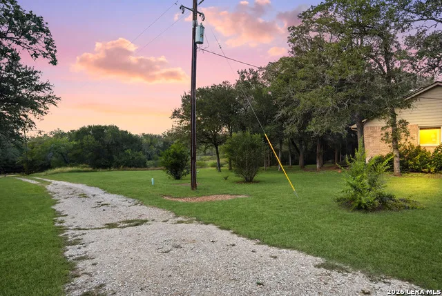 795 Indian Springs Dr Kingsbury, TX 78638