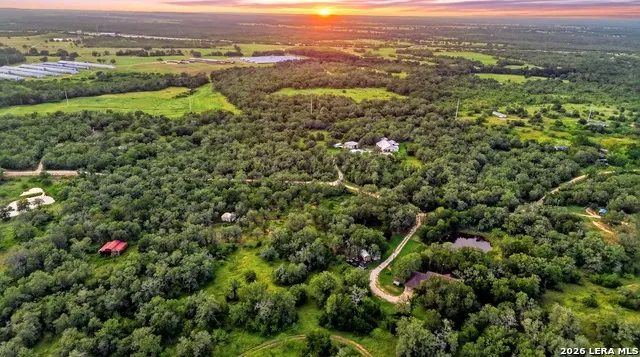 795 Indian Springs Dr Kingsbury, TX 78638