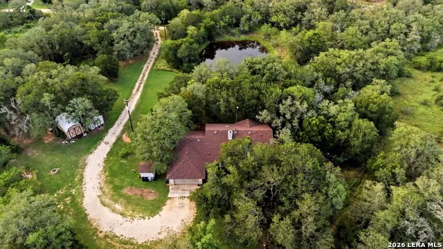 795 Indian Springs Dr Kingsbury, TX 78638