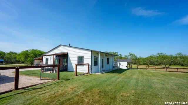 1703 Fm 885 Runge, TX 78151