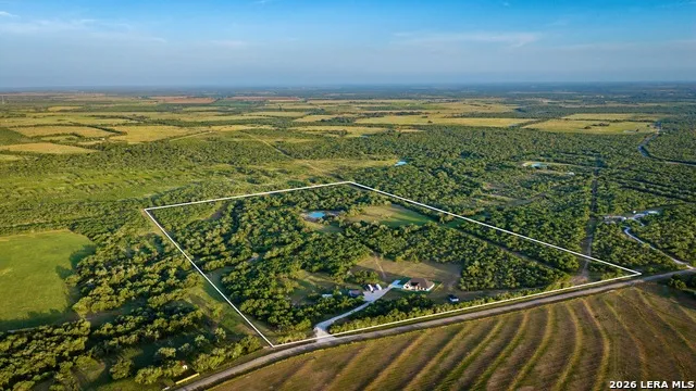 1703 Fm 885 Runge, TX 78151