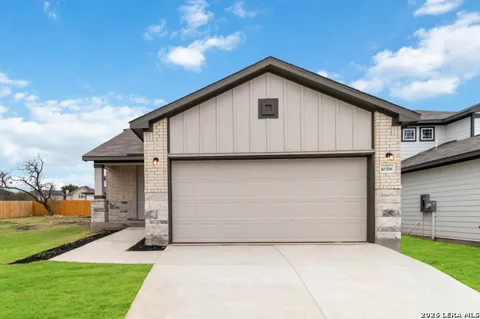 615 River Run Way