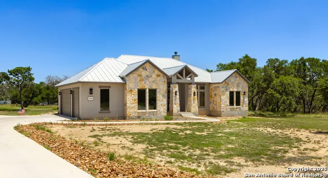 34784 HIGH GATE RD Bulverde, TX 78163