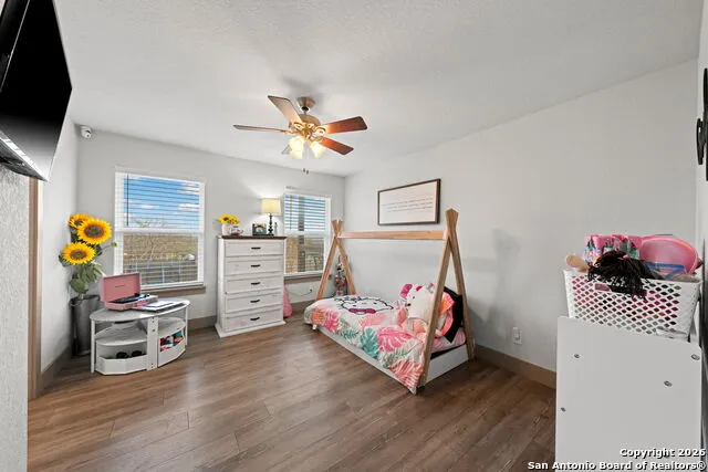 138 W Holly Hill Dr Ingram, TX 78025