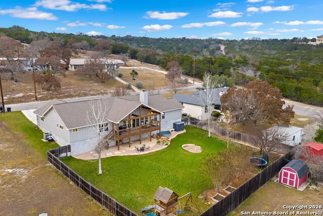138 W Holly Hill Dr Ingram, TX 78025
