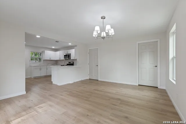 611 BASSWOOD DR San Antonio, TX 78213