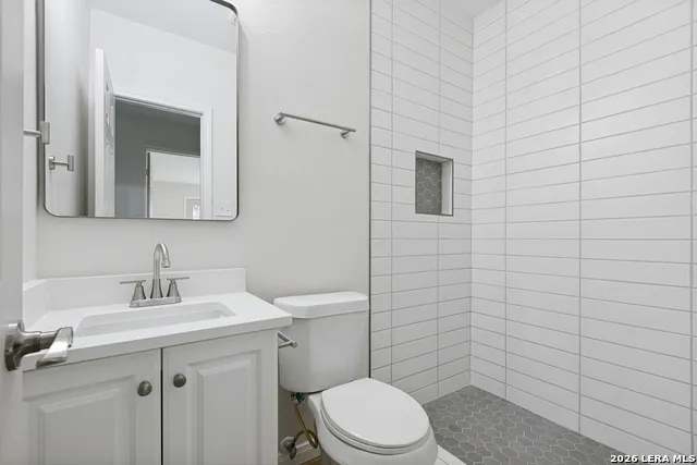 611 BASSWOOD DR San Antonio, TX 78213