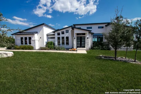1273 County Road 2801 E
