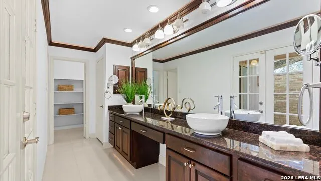 11702 Pepper Tree San Antonio, TX 78230