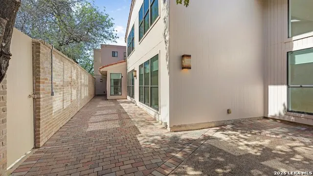 11702 Pepper Tree San Antonio, TX 78230