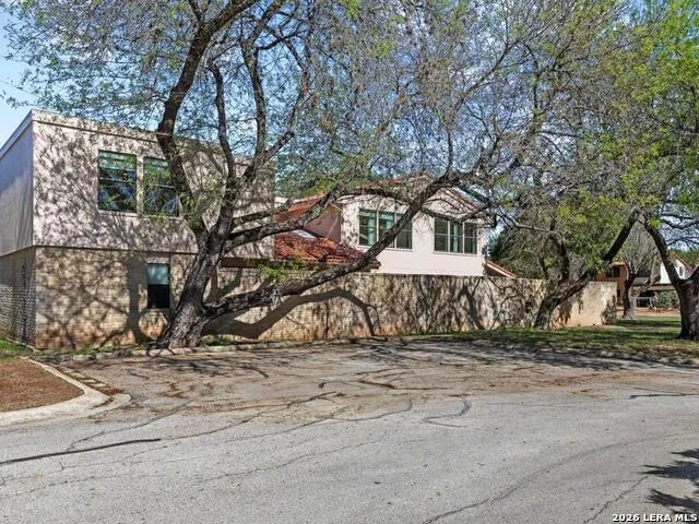11702 Pepper Tree San Antonio, TX 78230