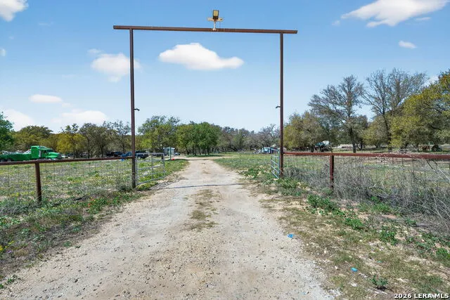21633 S Jett Rd San Antonio, TX 78264