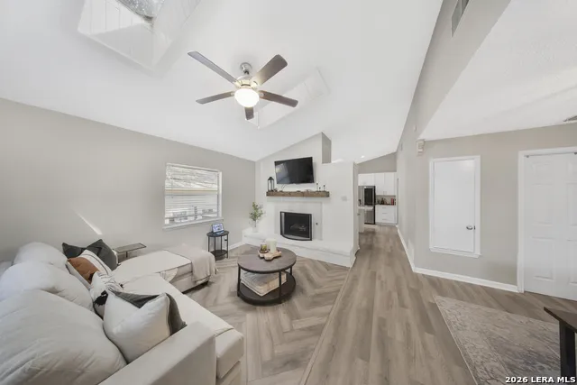13623 High Chapel San Antonio, TX 78231