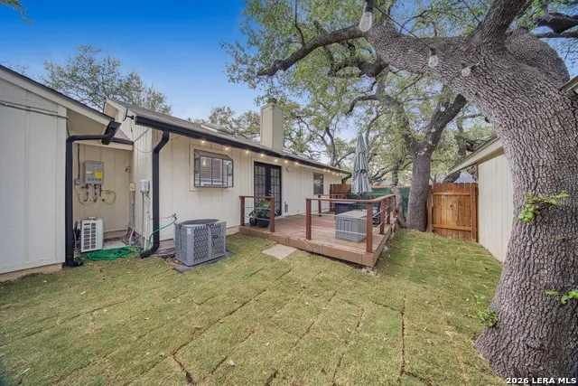 13623 High Chapel San Antonio, TX 78231
