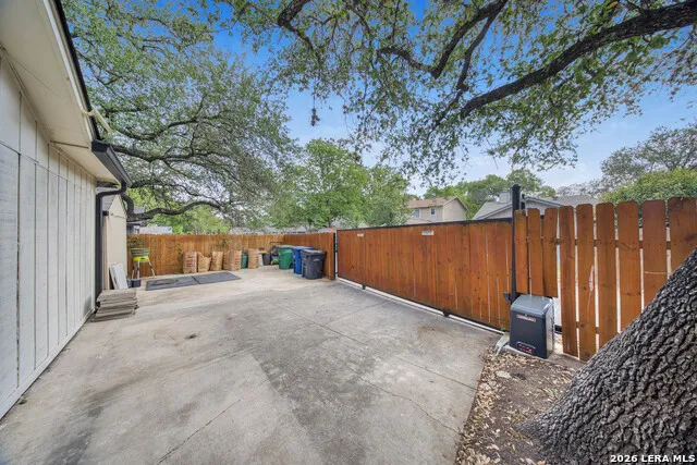 13623 High Chapel San Antonio, TX 78231