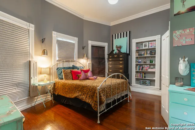 529 High Uvalde, TX 78801