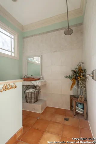 529 High Uvalde, TX 78801