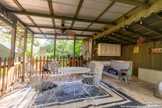 529 High Uvalde, TX 78801