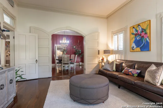 529 High Uvalde, TX 78801