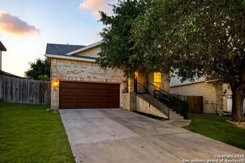 10611 Apple Springs