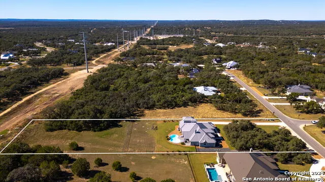 795 MAXIMINO RIDGE RD Bulverde, TX 78163