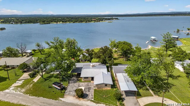 704 GOLDEN BEACH DR Buchanan Dam, TX 78609